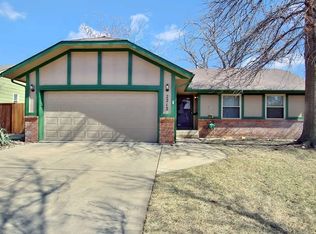 2212 N Basswood Ct, Derby, KS 67037