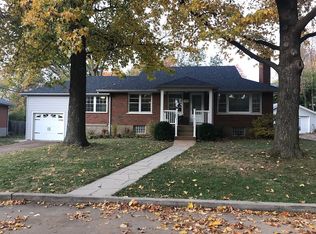 9823 Honeycut Ln, Saint Louis, MO 63119