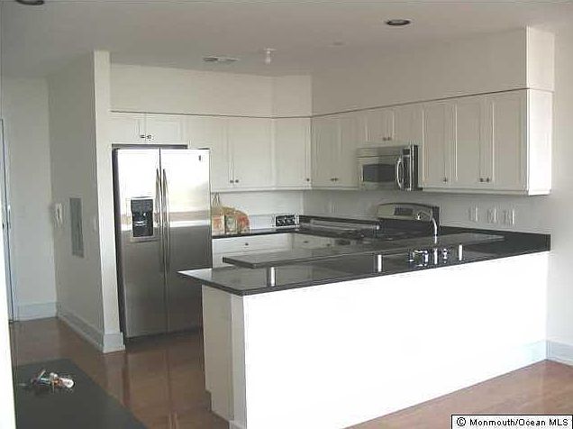 2nd image of 501 Grand Ave APT 2A