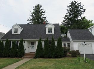 2 Robinson St, Silver Creek, NY