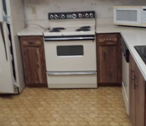 3rd image of 583 Belltower Ave #80