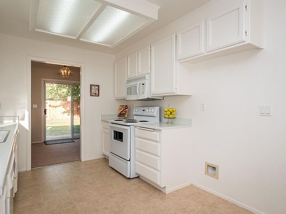 5th image of 706 Bowers Way