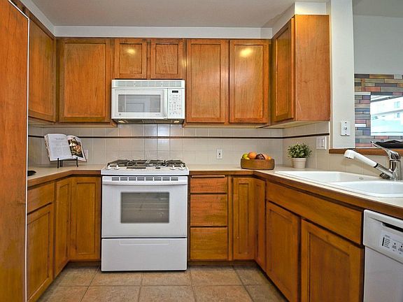 3rd image of 2801 1st Ave APT 907