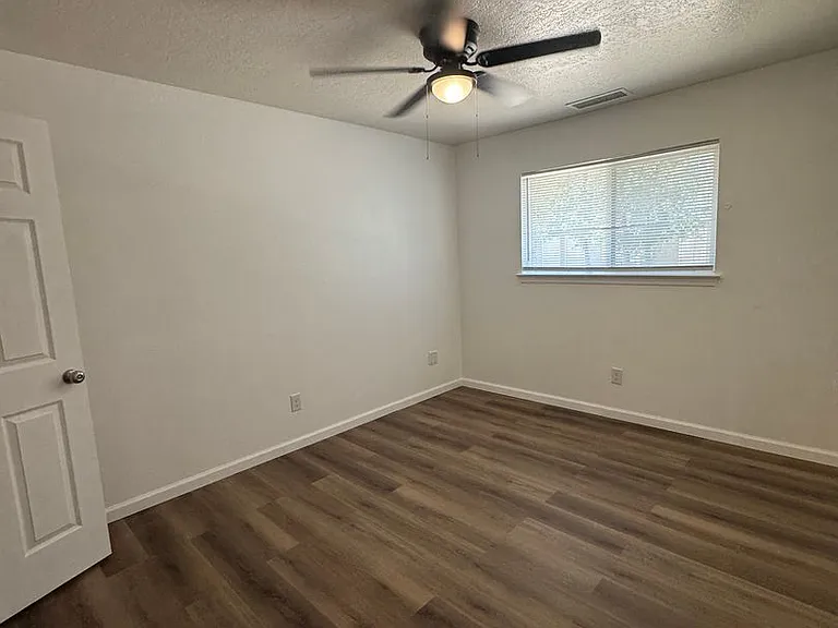 304 Vassar Dr SE — Photo 14