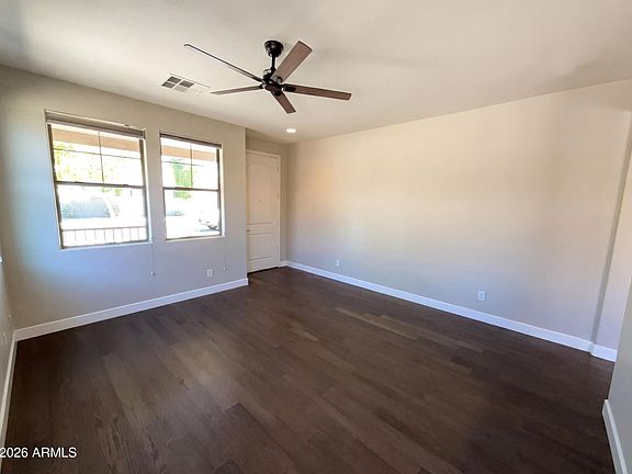 3rd image of 4648 S TWINLEAF Drive