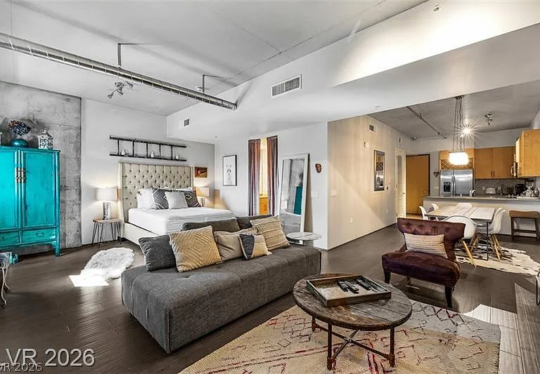 353 E Bonneville Ave #555 — Photo 3