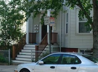 194 Norfolk St #1, Cambridge, MA 02139
