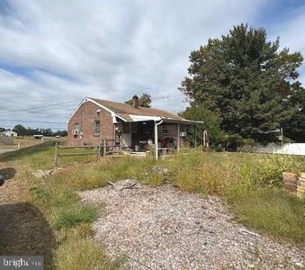 3146 Middle Creek Rd, Gilbertsville, PA, 19525