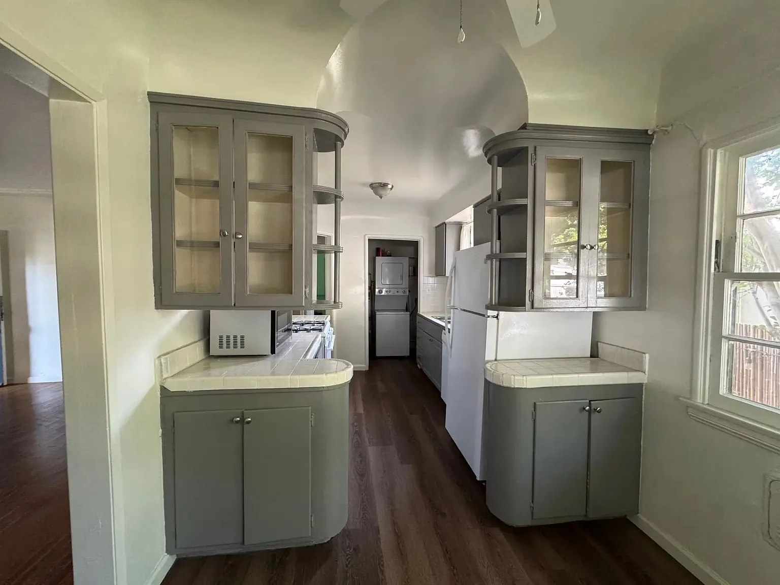 2822 St George — Photo 4