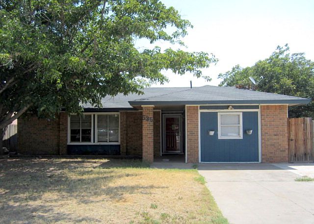 1st image of 536 Avenue A Cir