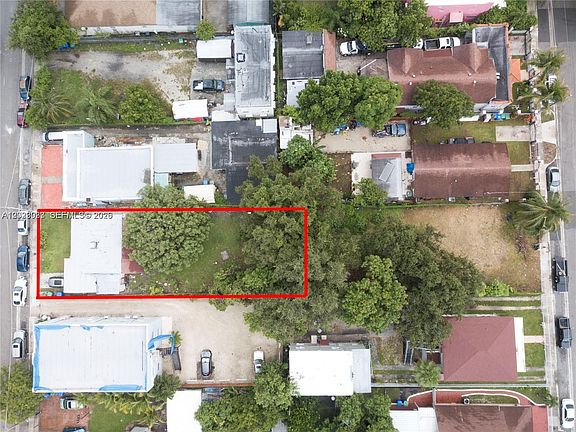 3rd image of 266 NW 32nd St