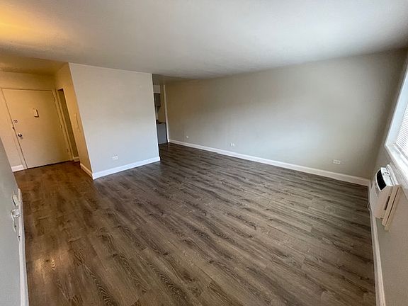 2nd image of 515 S Milwaukee Ave #517-10