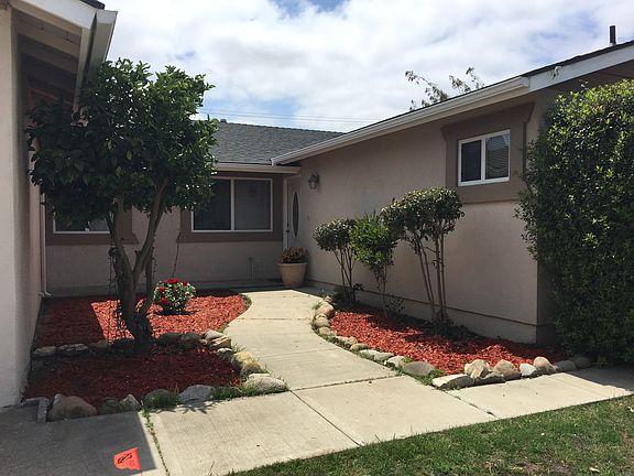 3rd image of 724 Spencer Dr