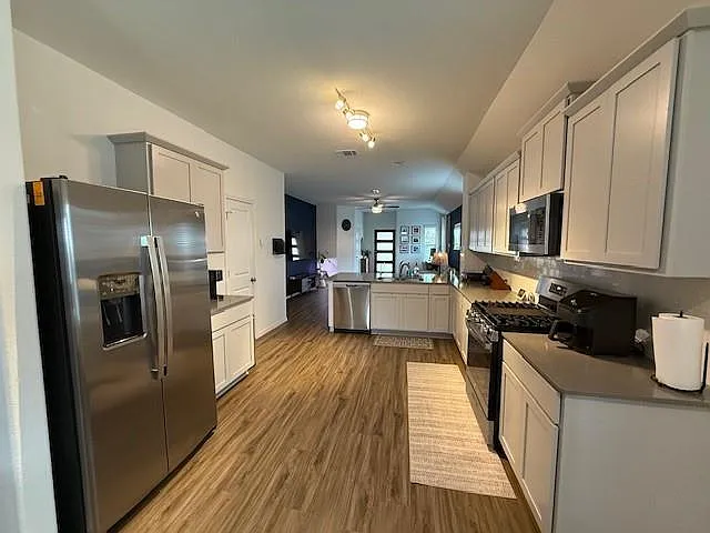 204 Longbridge Dr — Photo 7