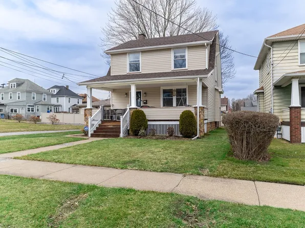 407 E Elizabeth St, New Castle, PA 16105