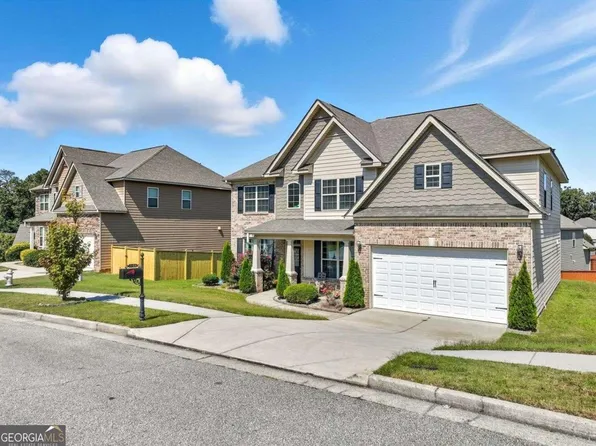 1132 Cotton Oak Dr, Lawrenceville, GA 30045