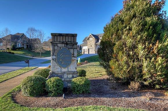 1st image of 2994 Highland Grove Dr