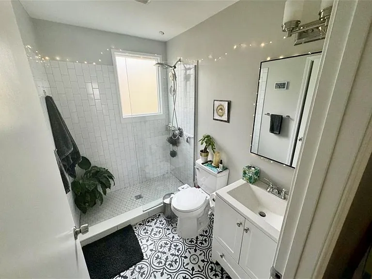 1165 Eggleston St SW #1 — Photo 5