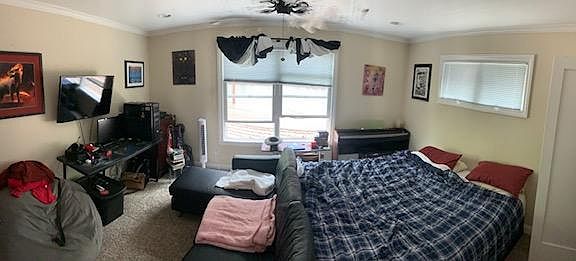 5th image of 1742B Almond Ave
