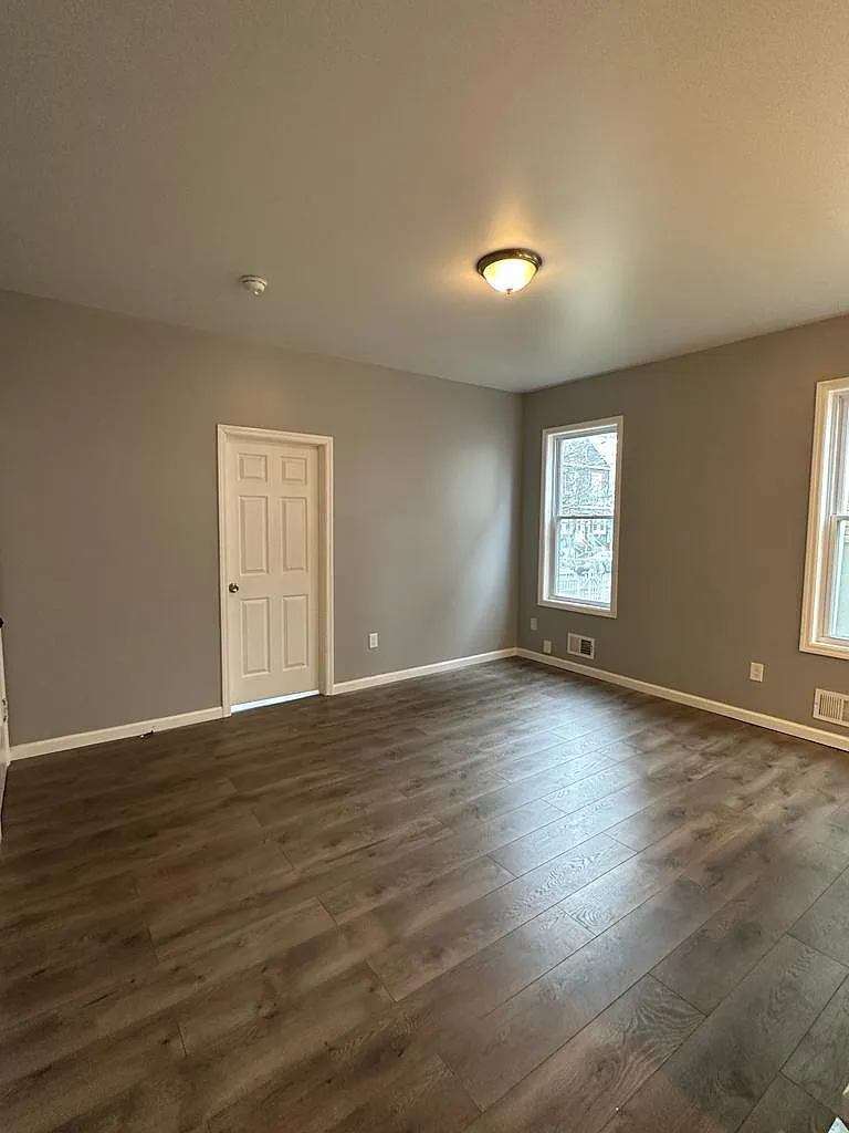 2 bed, 1.5 bath, $1,950 — Photo 2