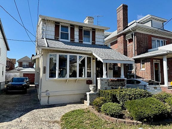 3rd image of 1668 Hendrickson St #1