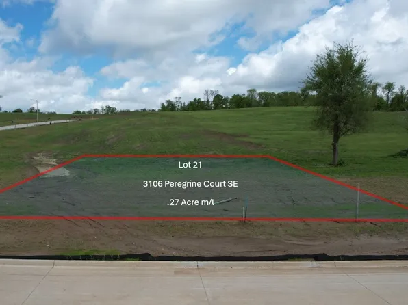 3106 Peregrine Ct SE, Cedar Rapids, IA 52403