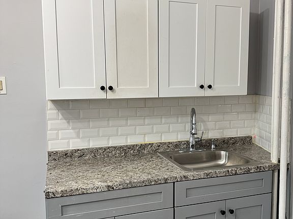 2nd image of 316 Market St #5
