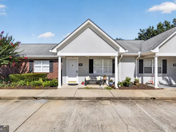 2915 Florence Dr, Gainesville, GA 30504