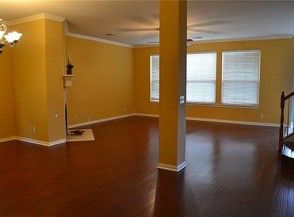 5th image of 4009 Barlow Dr