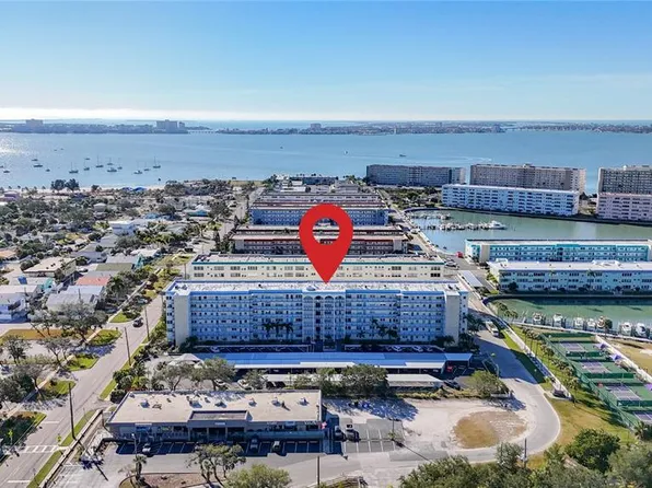 2850 59th St S APT 209, Gulfport, FL 33707