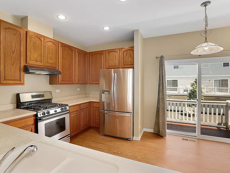2392 Oakfield Ct — Photo 22