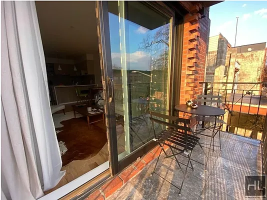 Rented by Highline Residential | media 10