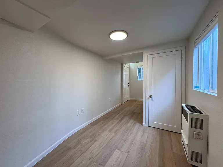 2912 Newbury St #D — Photo 3