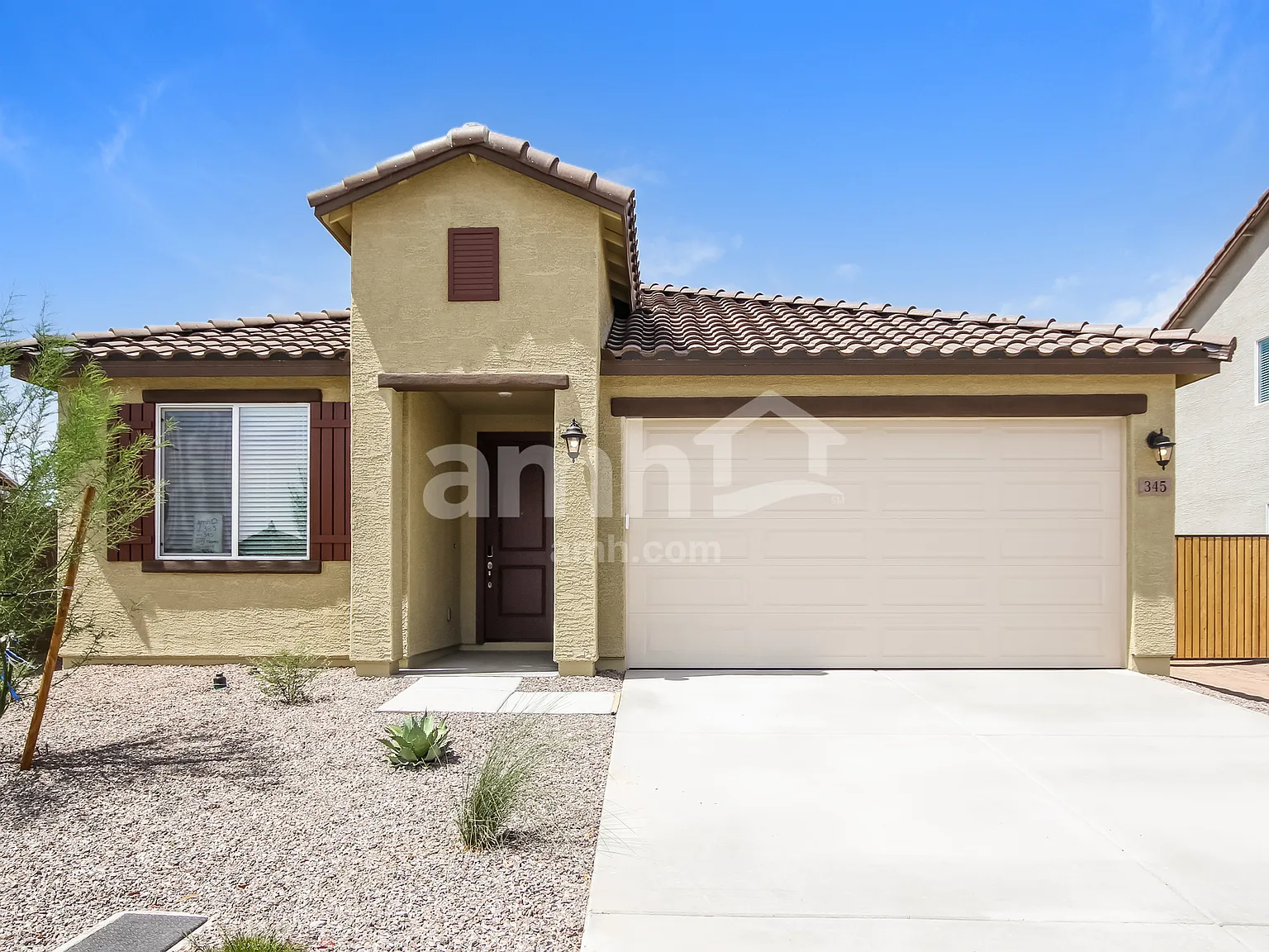 3 bed, 2.0 bath, 1498 sqft, $2,245 — Photo 1
