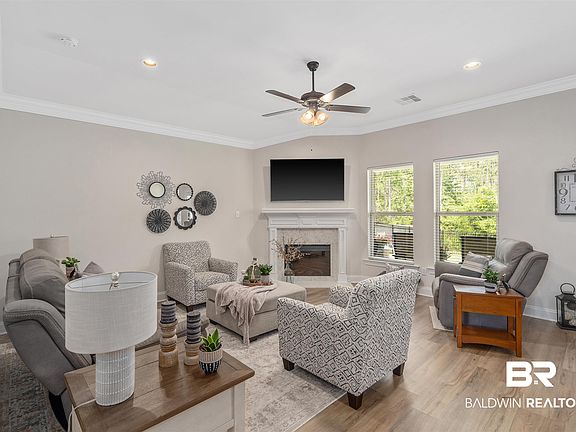 3rd image of 1093 Ruisseau Dr