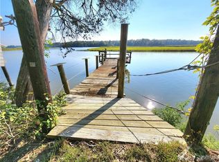 7588 Ware Neck Rd, Gloucester, VA 23061