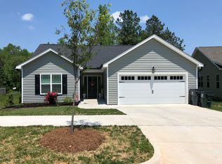 208 Kipling Dr, Oxford, NC 27565