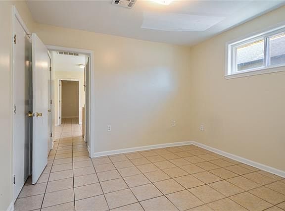 4th image of 2325 New Orleans St