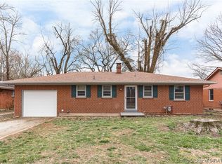 8 Park Ln, Jeffersonville, IN 47130