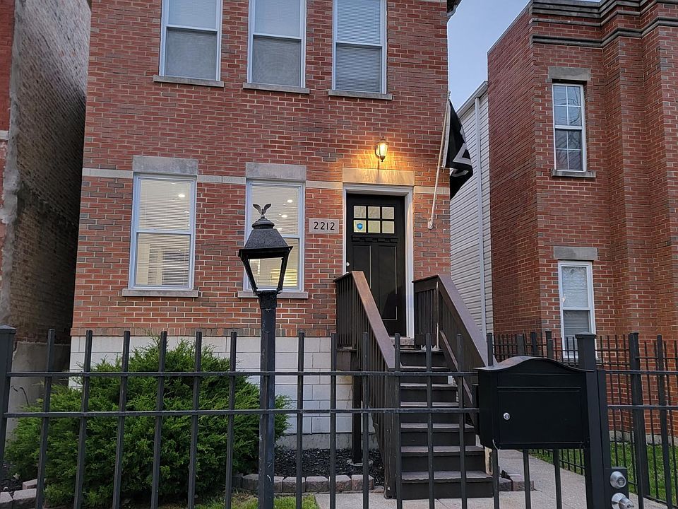 1st image of 2212R W Jackson Blvd