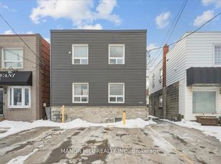 929 Lakeshore Rd E, Mississauga, ON L5E1E3