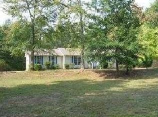 1197 Sid Hunter Rd, Senoia, GA 30276