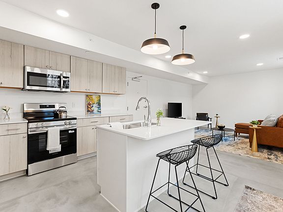 3rd image of 1268 N Locust St #13
