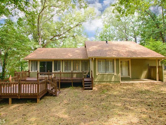 4th image of 3074 Carmel Dr