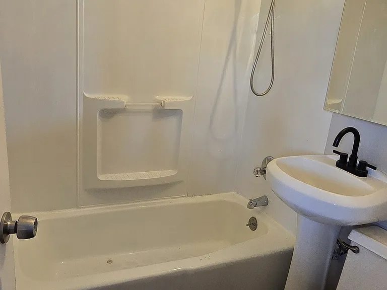 31 Sheffield St #3 — Photo 3