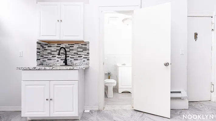 Rented by Nooklyn NYC LLC | media 6