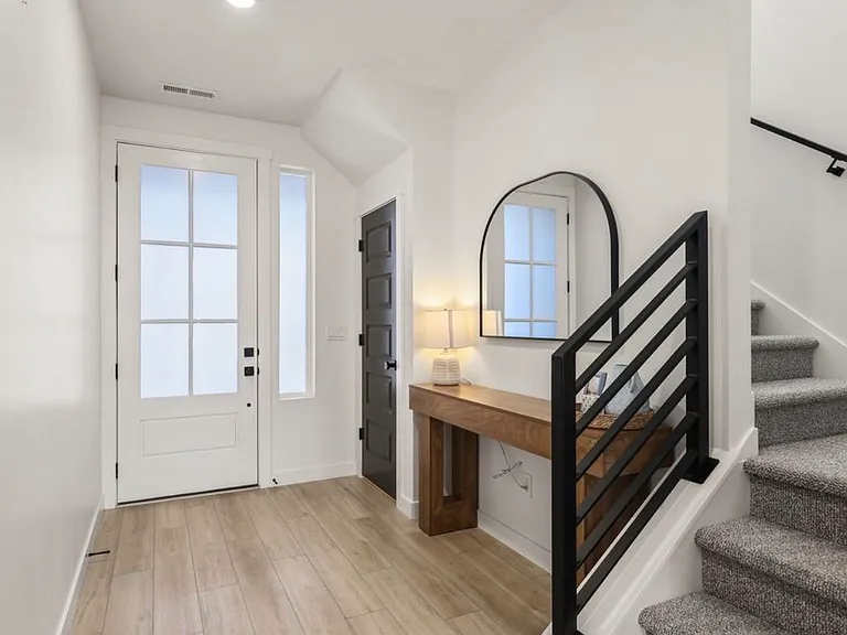 1088 W Audrey Ln — Photo 11