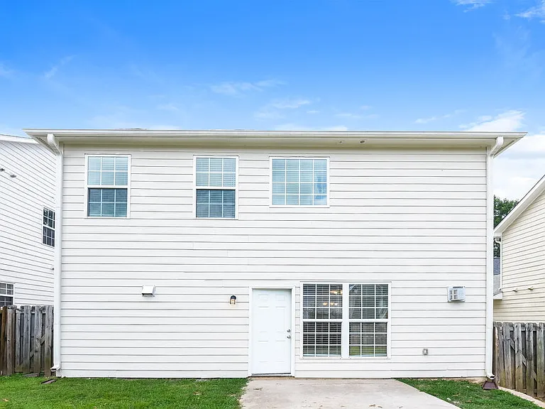 2498 Whistle Stop Dr — Photo 17
