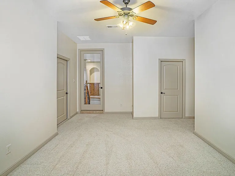 7713 Lakeview Cir — Photo 28