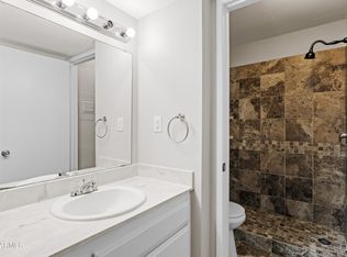 5525 E Thomas Rd UNIT R11, Phoenix, AZ 85018